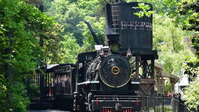 Dollywood's Locomotive Legacy: A Farewell that Fuels Hope for Hurricane Victims